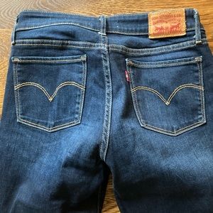 Levi 711 skinny Jean